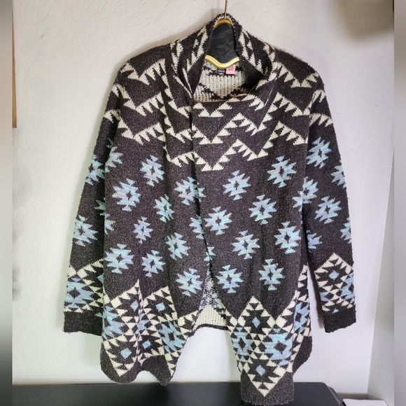Love On A Hanger Aztec Cardigan Size Medium - Picture 7 of 8